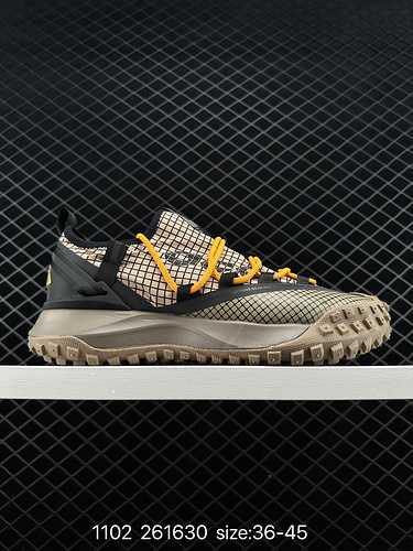 La scarpa Nike ACG Mountain Fly Low GTX SE da uomo è progettata con maestria per creare uno stile re