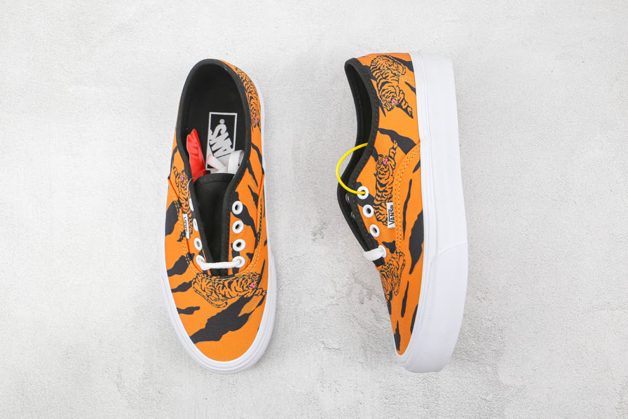 vans 虎年-8.jpg