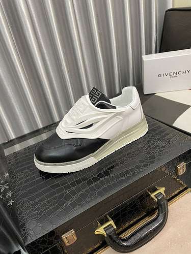 Scarpa Uomo Givenchy Codice 1108C30 Taglia 3844 45 personalizzabile