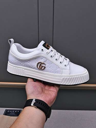 GUCCI Scarpa Uomo Cod. 1105B40 Taglia 3844 personalizzata al 45