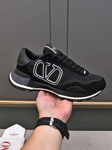 Valentino Men's Shoe Code: 1105C30 Size: 39-44 (38, 45 custom made)