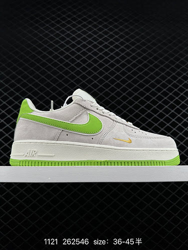 23 Livello aziendale Nike Air Force Low 7 Forma originale e cartone originale Crea una versione Air 