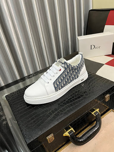 Scarpe Dior uomo Codice 1123B30 Taglia 3844