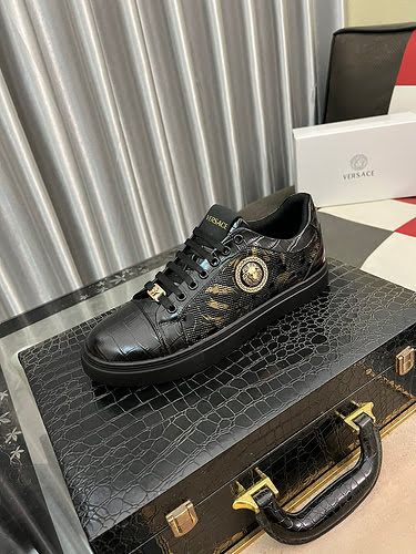 Scarpe Versace uomo Codice 1123B40 Taglia 3844