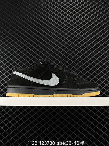 Nike SB Zoom Dunk Low sneakers series are classic and versatile casual sports sneakers. The thickeni