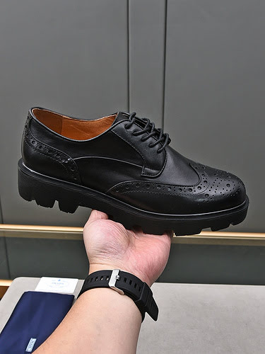 Scarpe Prada uomo Codice 1127B70 Taglia 3844 45 personalizzate