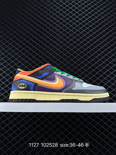 4 NIKE DUNK SB LOW Customized color matching Dunk SB, as the name suggests, has the classic Dunk ori
