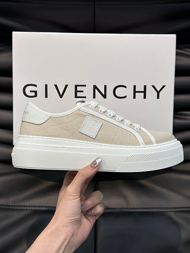 Scarpe uomo Givenchy Codice 1129B30 Taglia 3844 45 personalizzate