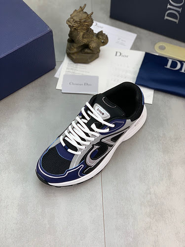 Dior Couple Model Code: 1201B80 Size: Female 35-40, Male: 38-45 (Male 46 and 47 sizes are custom-mad