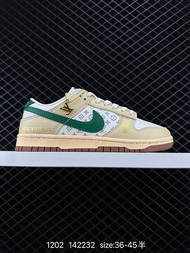 6 NIKE DUNK SB LOW Abbinamento colori personalizzato Dunk SB, come suggerisce il nome, ha la classic