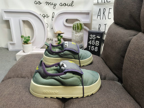 158DAD Originals Puffylette scarpe da pane con calzino GY1593 La tomaia è realizzata in materiale in