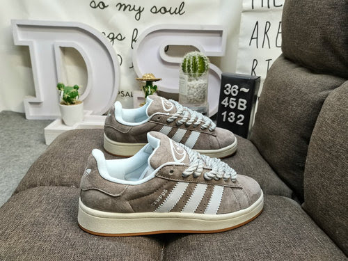 132D Gli elementi della cultura hiphop di Tokyo creano la serie TOKYO ENERGY Adidas Originals Campus