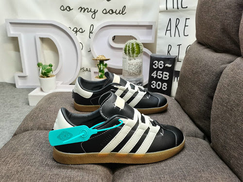 308D Corporate Adidas originali Gazelle Indoor Questa sneaker è un revival della sneaker Gazelle Ind