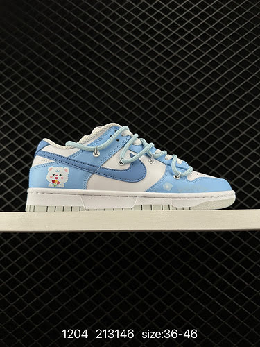 23 Companylevel laceup OffWhite personalizzazione dello stile decostruito Nike SB Dunk Low quotMilk 