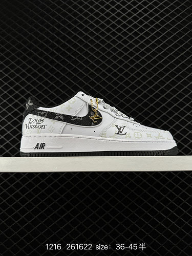 Le sneakers casual basse Nike Air Force Low Air Force 1 creano una versione Air Force pura Concentra