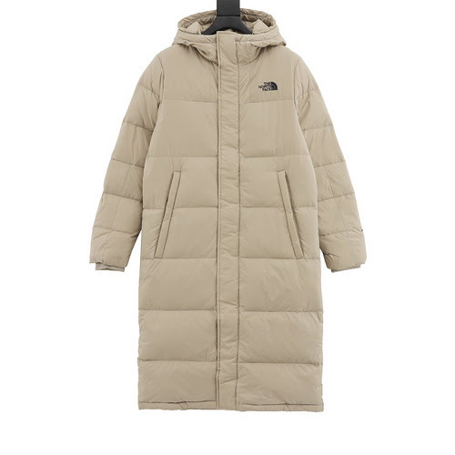 Piumino lungo TNF North Face dallo stile classico