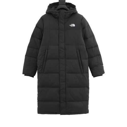 Piumino lungo TNF North Face dallo stile classico