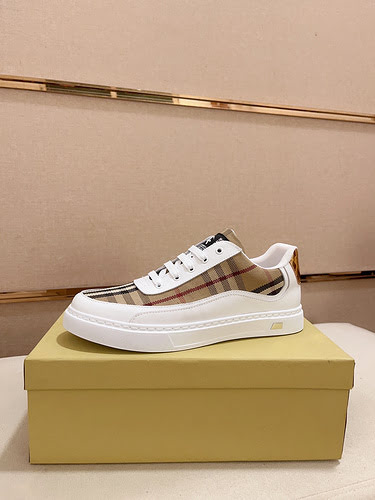 Scarpe uomo Burberry Codice 1216B30 Taglia 3844 45 personalizzabili