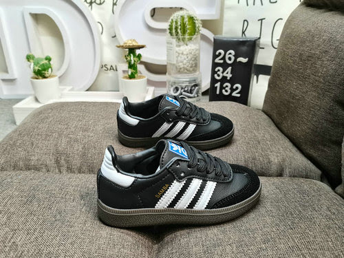 132DAdidas originali Busenitz Vulc adidas Quasi 70 anni di classici originali realizzati in pelle sc