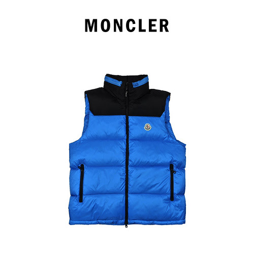 Gilet classico con colletto rialzato mascherato da MC