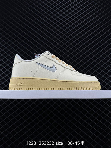 6 Nike Air Force Low Le sneakers casual basse Air Force 1 creano una versione pura dell'Air Force Co