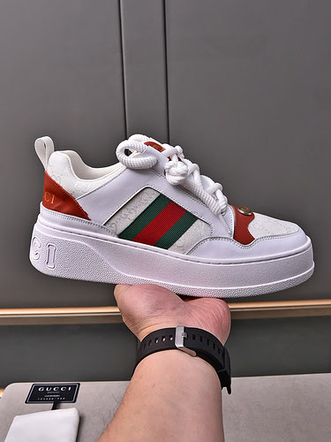 Scarpe uomo GUCCI Codice 123B70 Taglia 3844 45 personalizzate