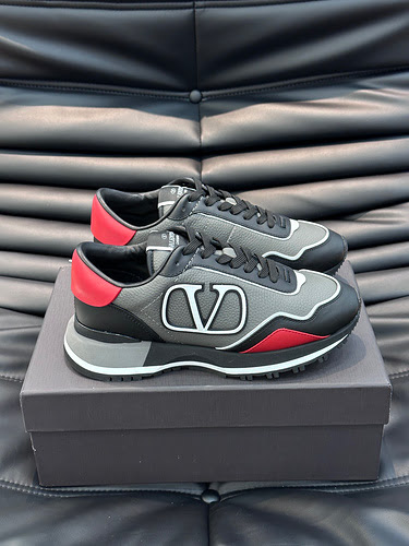 Valentino men's shoes Code: 1229C00 Size: 38-44