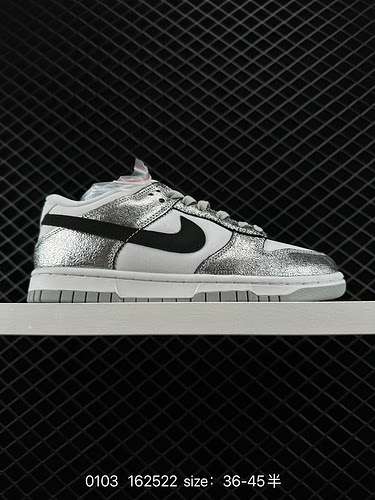 La serie di scarpe da ginnastica Nike SB Zoom Dunk Low sono scarpe da ginnastica sportive casual cla