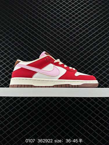 Nike Dunk Low Premium WMNS quotBaconquot Nike SB Low White Red Pink Il design della scarpa si ispira