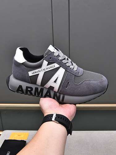 Armani Uomo Scarpe Codice 0107B50 Taglia 3844 45 è realizzata su misura e non può essere restituita 