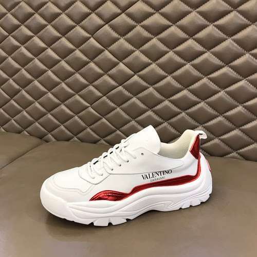 Scarpe uomo Valentino Codice 0109B60 Taglia 3844 45 sono realizzate su misura e non possono essere r