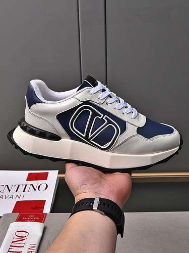 Scarpe uomo Valentino Codice 0117C10 Taglia 3944 45 personalizzate