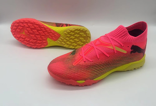 (Arrived) Puma World Cup fully knitted waterproof broken stud football shoes Puma Ultra Ultimate TF3