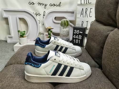 181DAdidas trifoglio Originals Superstar punta a conchiglia classico allmatch scarpe da ginnastica s