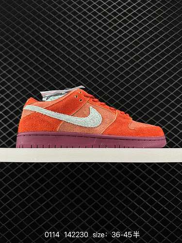 La serie di scarpe da ginnastica Nike SB Zoom Dunk Low sono scarpe da ginnastica sportive casual cla