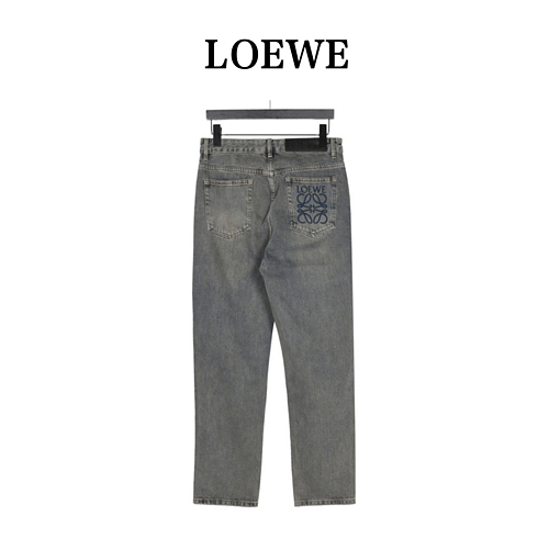 Jeans LOEWELuo Yiwei con logo ricamato sul retro