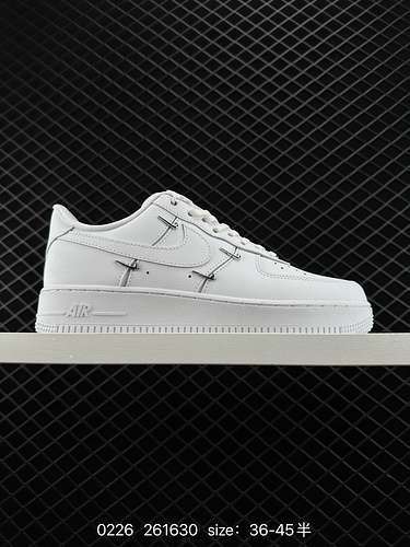 Air Force Low 7 quotAll whitequot quotPiccolo gancio in argento cobrandedquot L'Air Force One allwhi