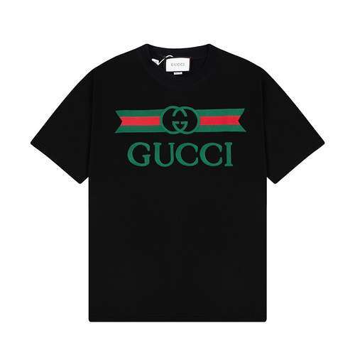 Gucci Tshirt oversize a maniche corte ricamata Gucci con logo Gcci intrecciato