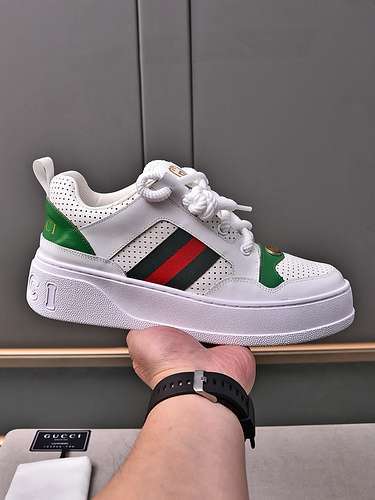 Scarpe uomo GUCCI Codice 0227B70 Taglia 3844 45 personalizzabili