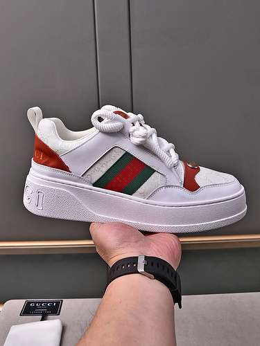 Scarpe uomo GUCCI Codice 0227B70 Taglia 3844 45 personalizzabili