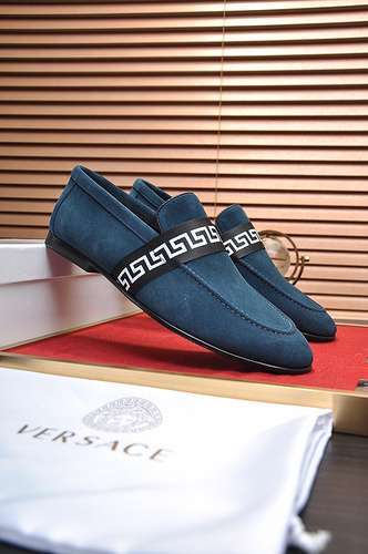 Scarpe uomo Versace Codice 0312B90 Taglia dalla 38 alla 44 45 personalizzabile e non è possibile eff