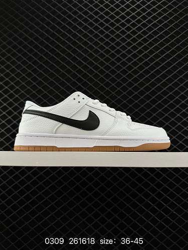 9 Nike Nike Dunk Low Retro Sneakers Retro Sneakers Come una classica scarpa da basket negli anni '80