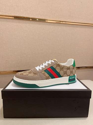 Scarpe uomo GUCCI Codice 0313B40 Taglia 3844