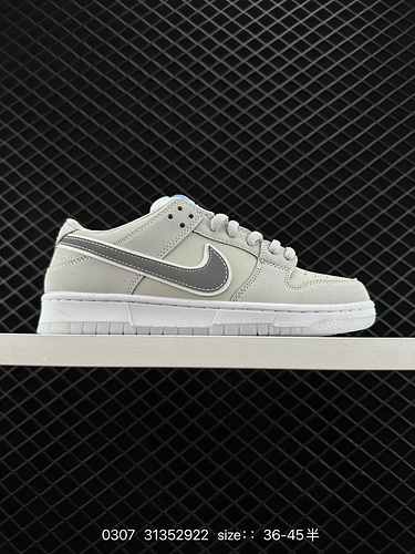 Nike SB Dunk Low series retro low-top casual sports skateboard shoes. The ZoomAir cushion is soft an
