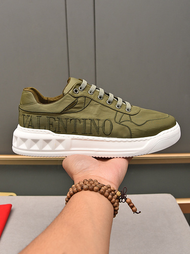 Valentino men's shoes Code: 0317B30 Size: 38-44 (45 customized)