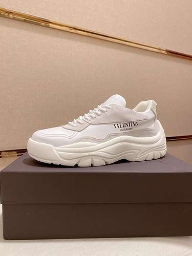 Valentino men's shoes Code: 0313C00 Size: 38--44 (45 can be customized)