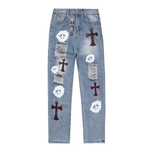 Jeans lavati CH Croix con patch a cuore e foro incrociato