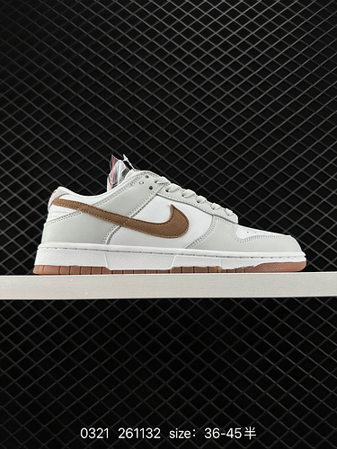 6 Nike SB Series Nike Dunk Low Sp Sneakers Retro Sneakers. A classic basketball shoe from the 1980s 