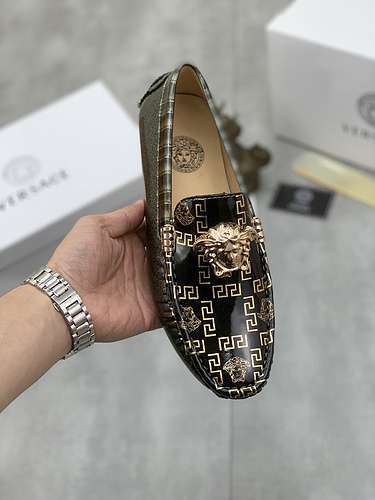 Scarpe uomo Versace Codice 0307B10 Taglia 3844 45 personalizzate