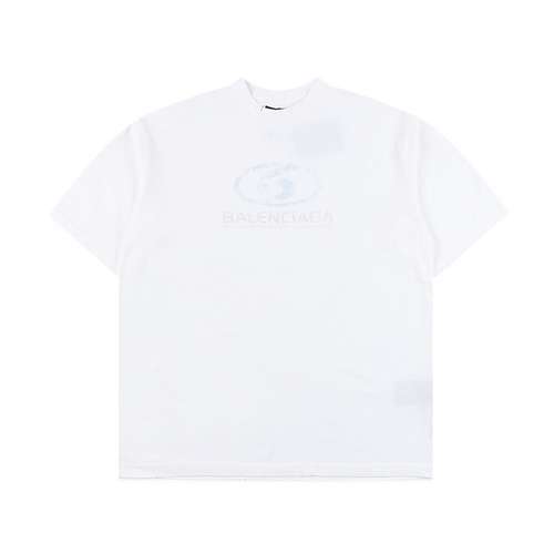 Tshirt Balenciaga BLCG 24SS a maniche corte con stampa surf lavato effetto invecchiato